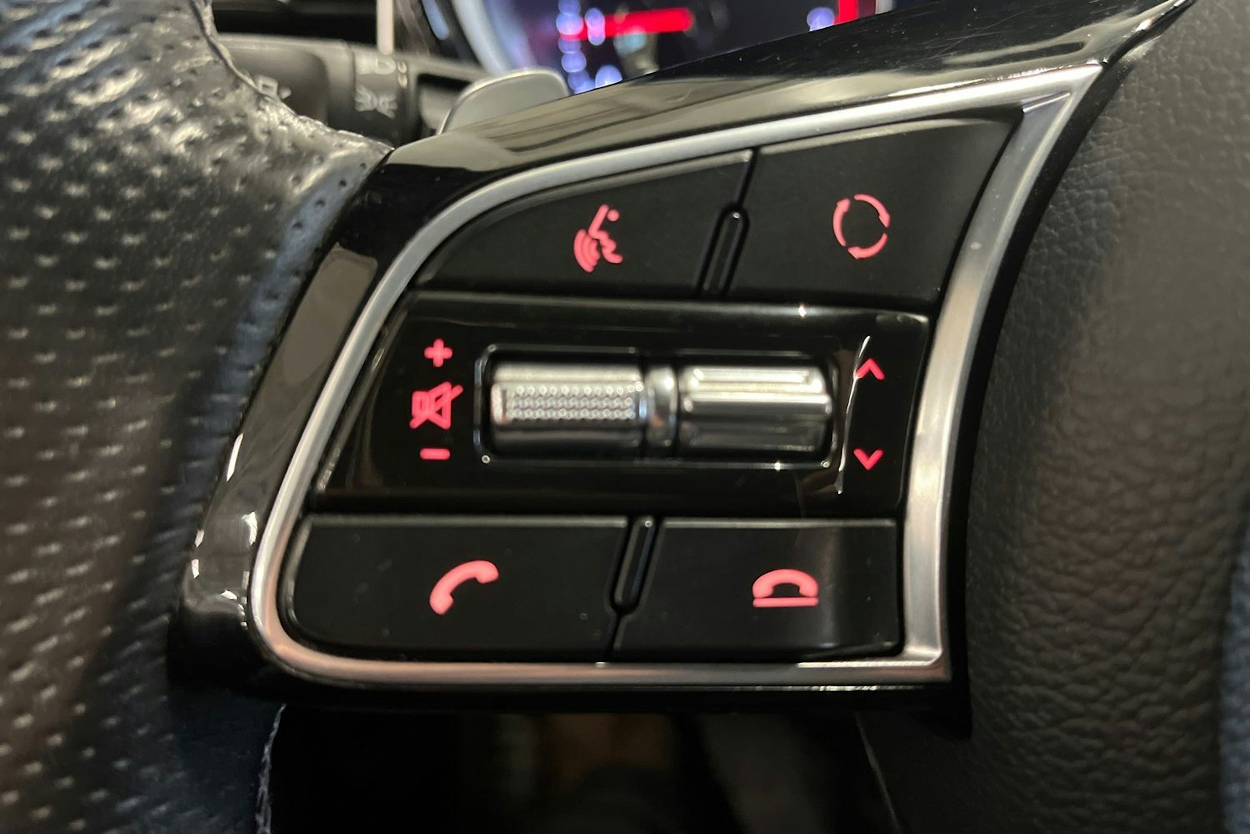 valkoinen Kia Ceed 2019 kuva 28.