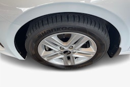 valkoinen Kia Ceed 2019 kuva 11.