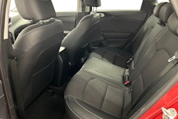 punainen Kia Ceed 2019 kuva 10.