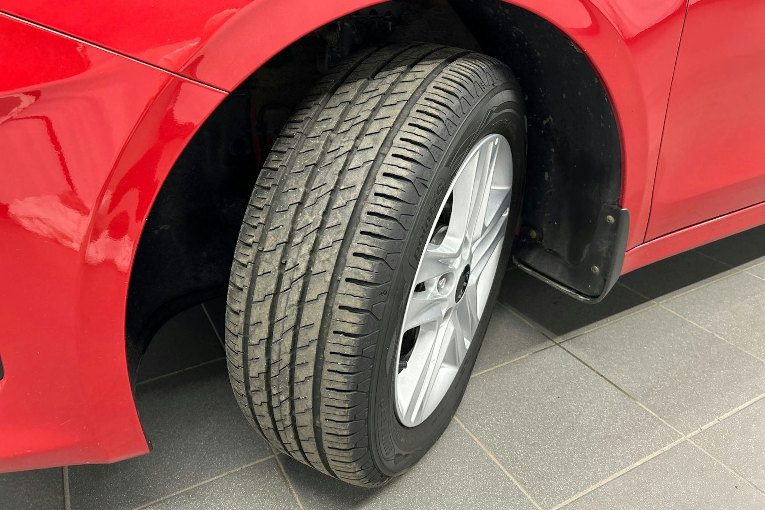 punainen Kia Ceed 2019 kuva 13.