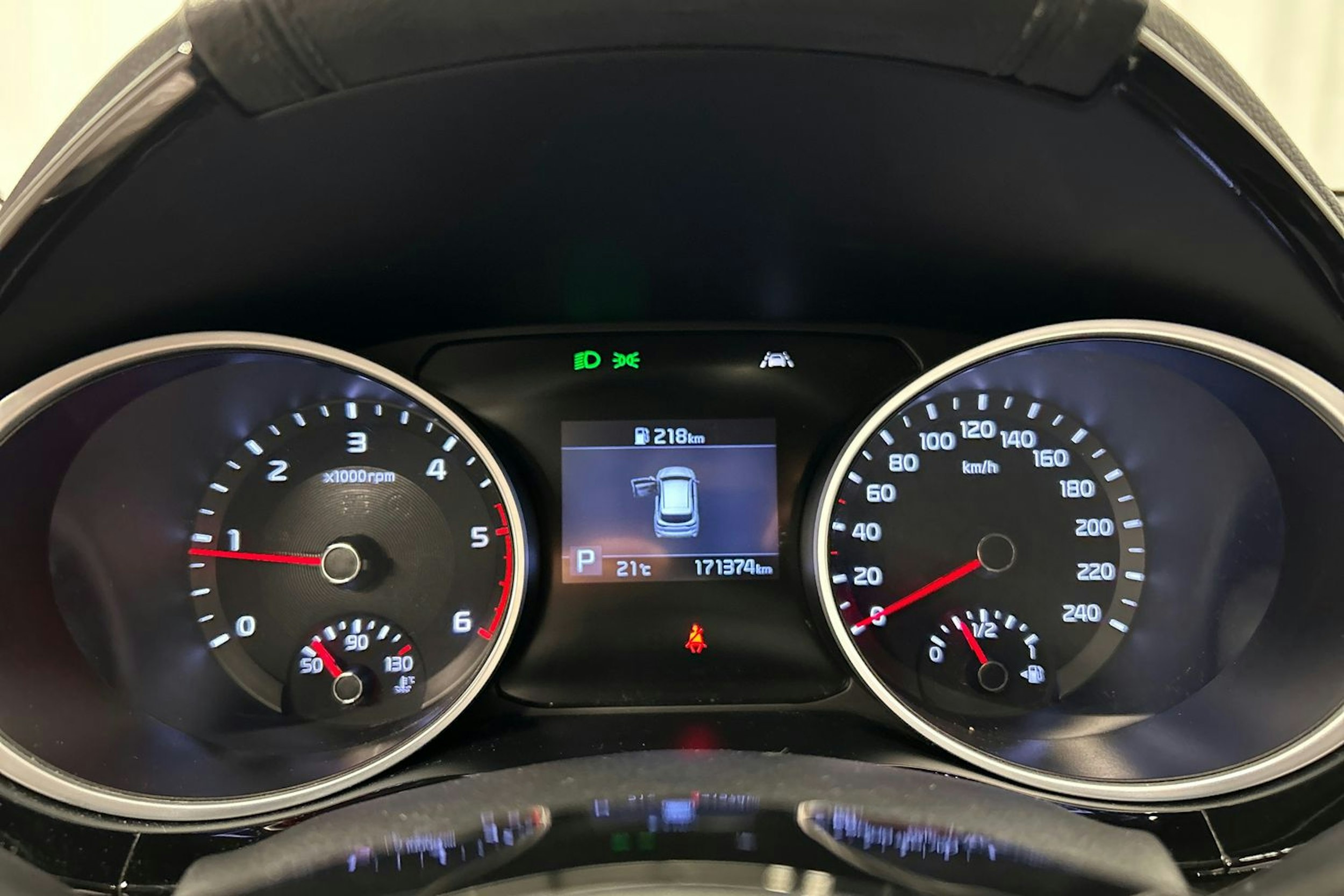 punainen Kia Ceed 2019 kuva 20.
