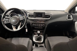valkoinen Kia Ceed 2019 kuva 7.