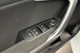 valkoinen Kia Ceed 2019 kuva 13.