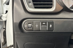 valkoinen Kia Ceed 2019 kuva 14.
