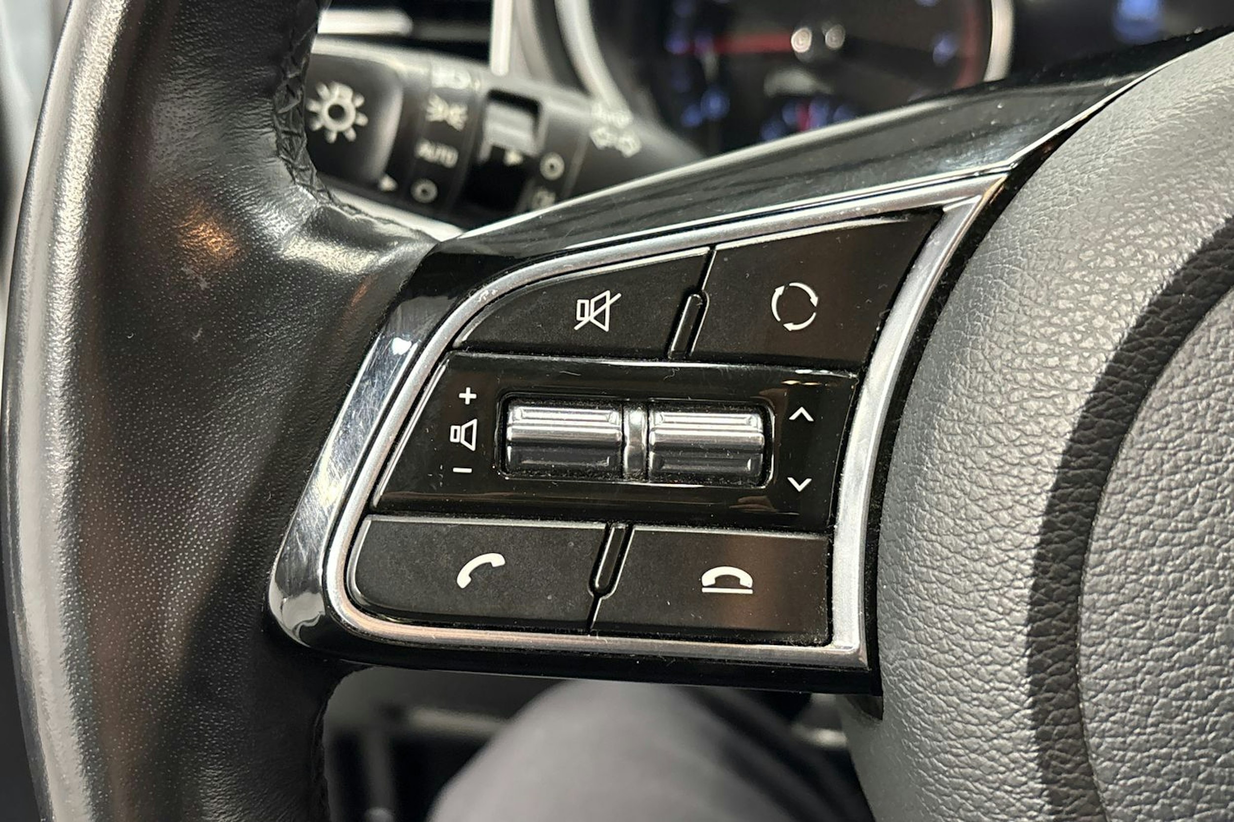 valkoinen Kia Ceed 2019 kuva 15.