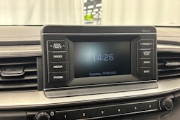 valkoinen Kia Ceed 2019 kuva 18.