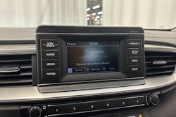valkoinen Kia Ceed 2019 kuva 19.
