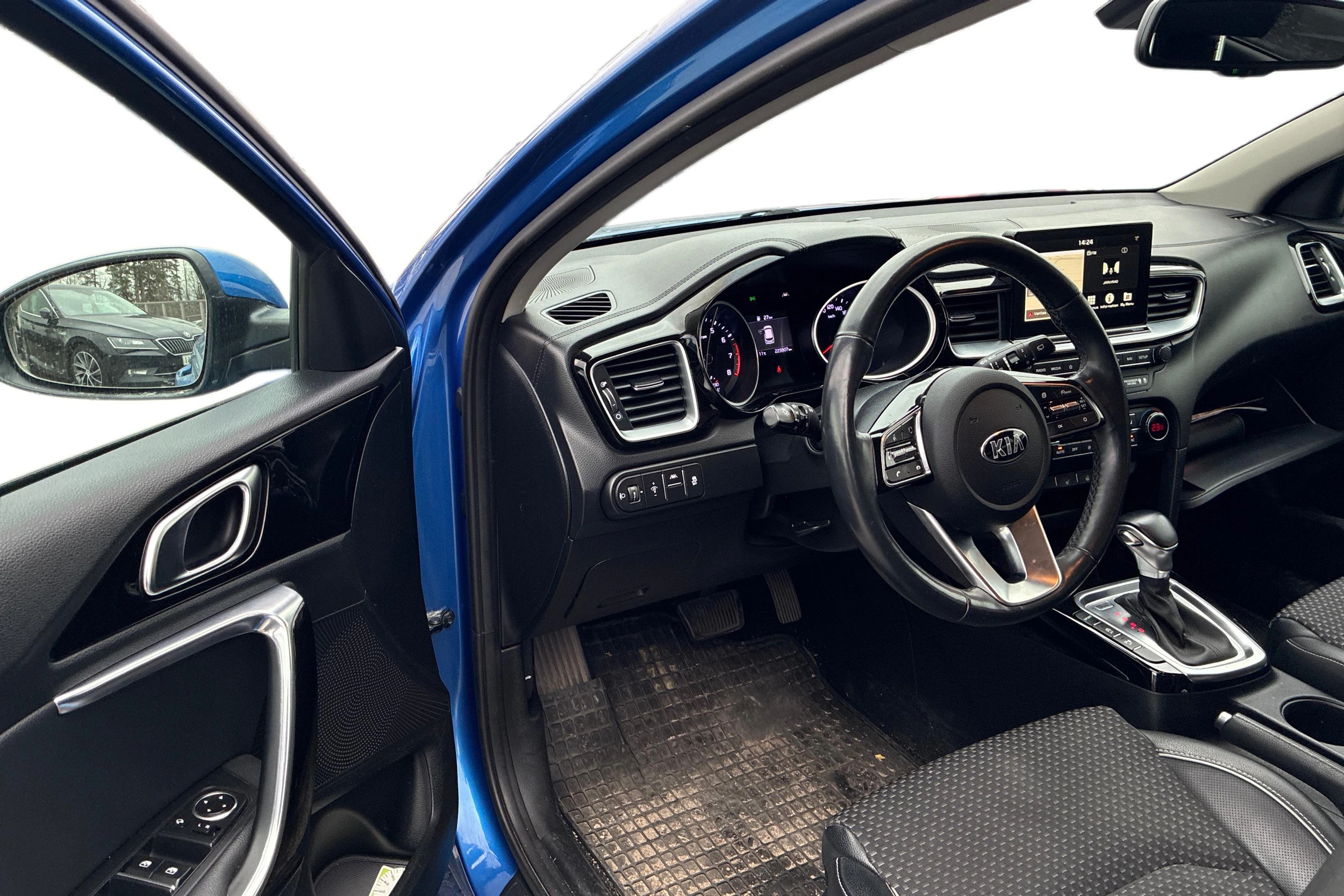 sininen Kia Ceed 2019 kuva 3.