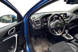 sininen Kia Ceed 2019 kuva 3.