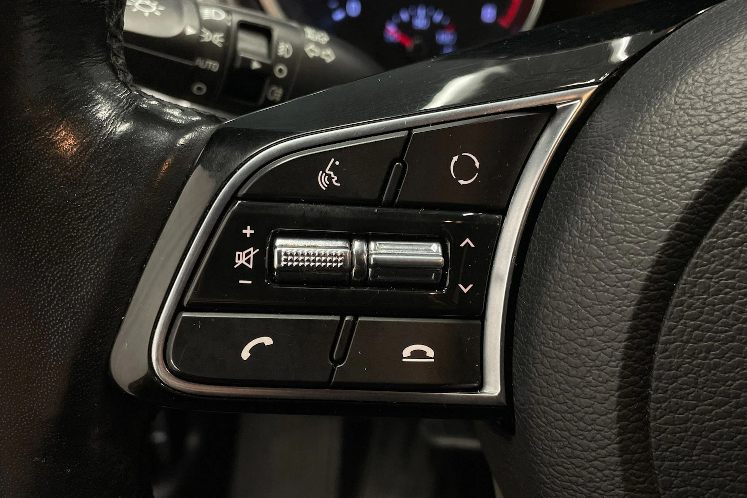 Punainen Kia Ceed 2019 kuva 13.