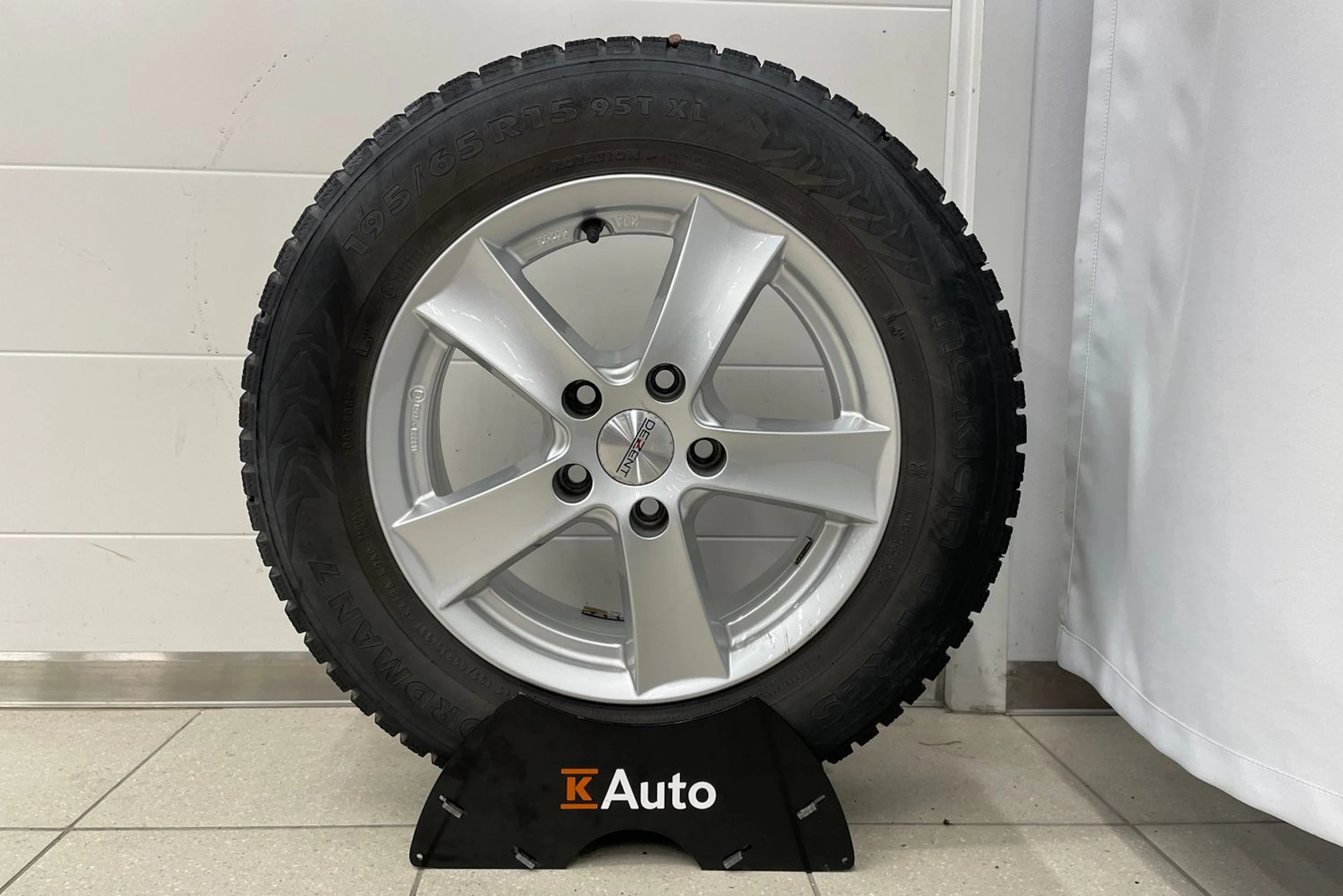 Punainen Kia Ceed 2019 kuva 22.