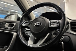 valkoinen Kia Ceed 2020 kuva 15.