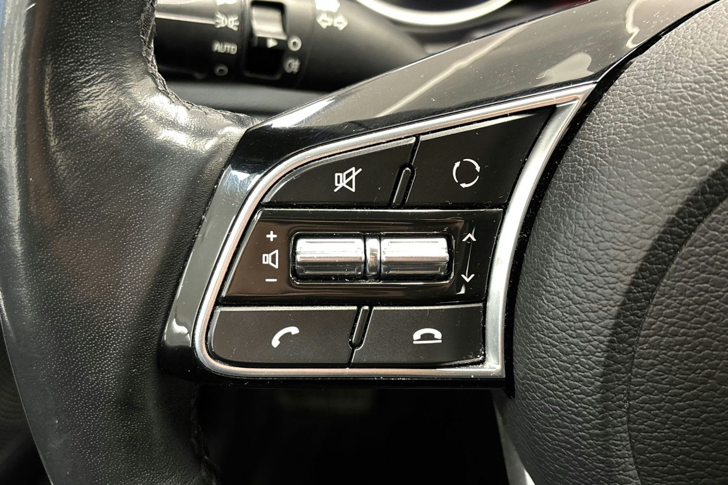 valkoinen Kia Ceed 2020 kuva 16.