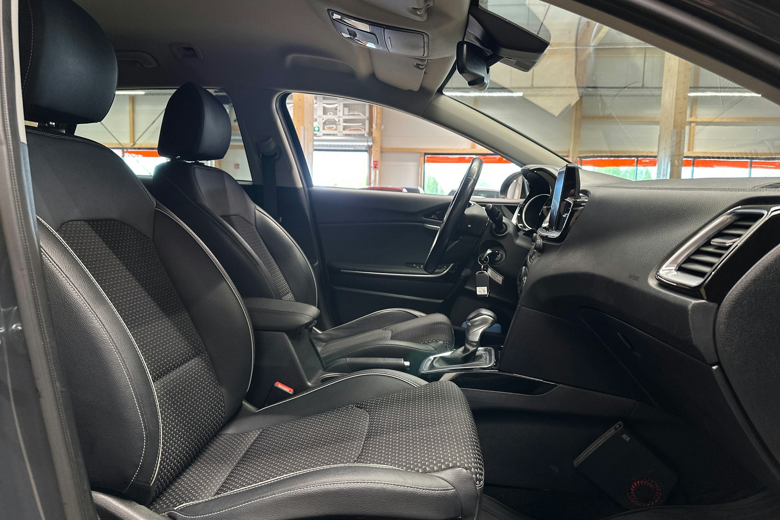 harmaa Kia Ceed 2020 kuva 13.