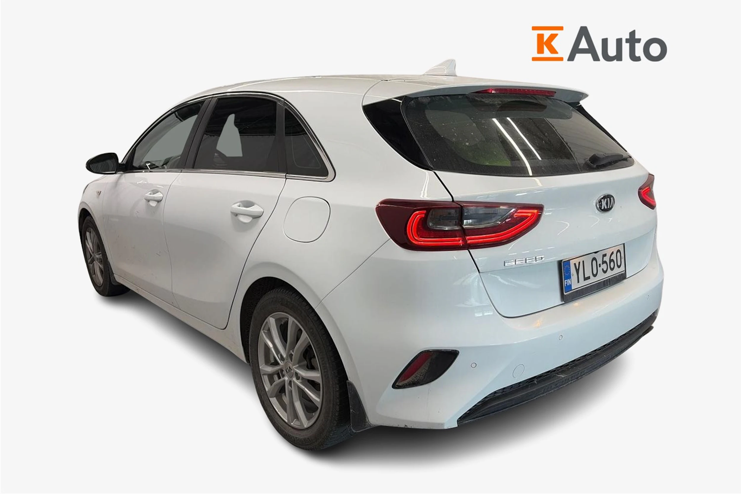 valkoinen Kia Ceed 2020 kuva 2.