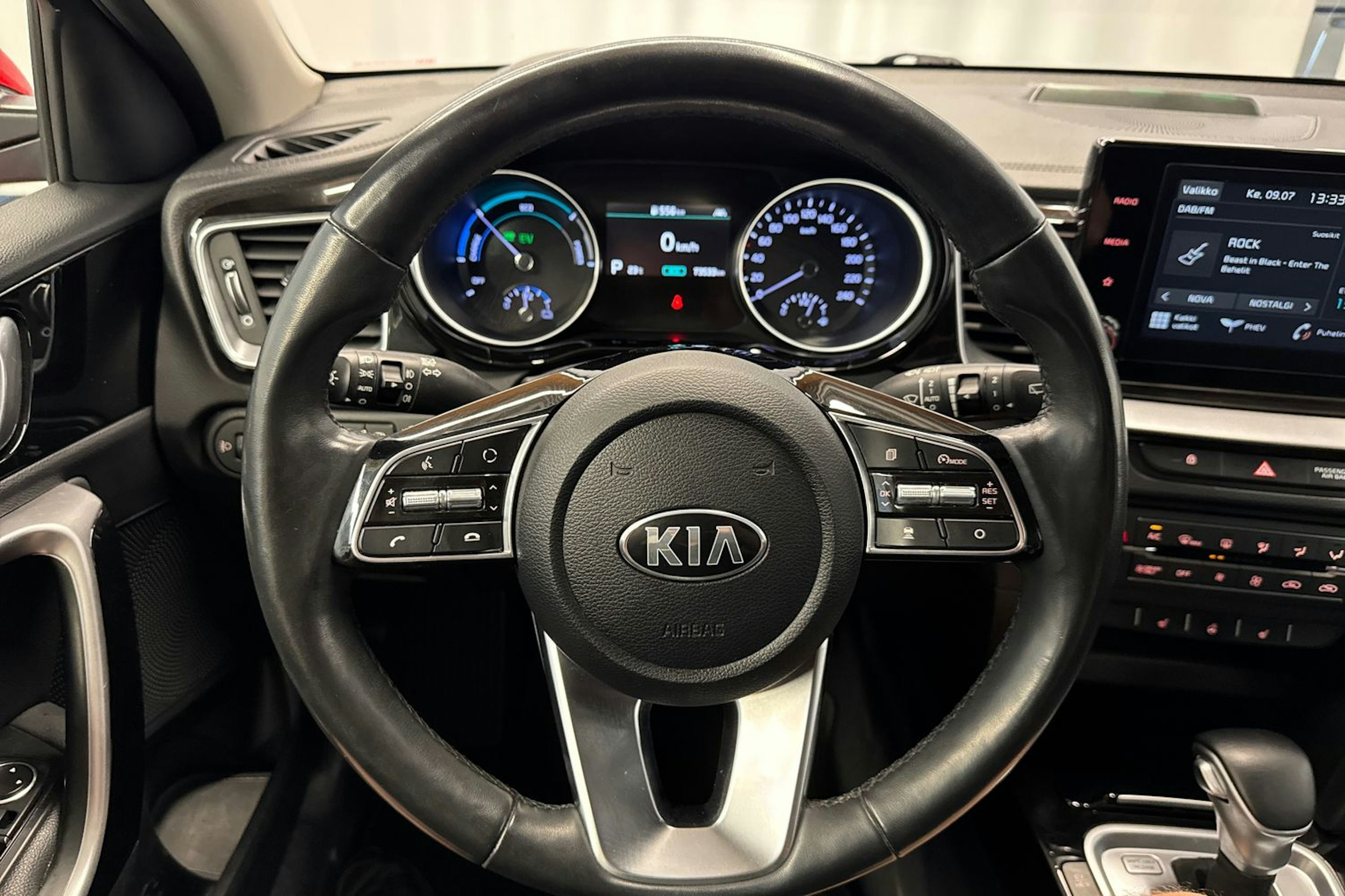 punainen Kia Ceed 2020 kuva 24.