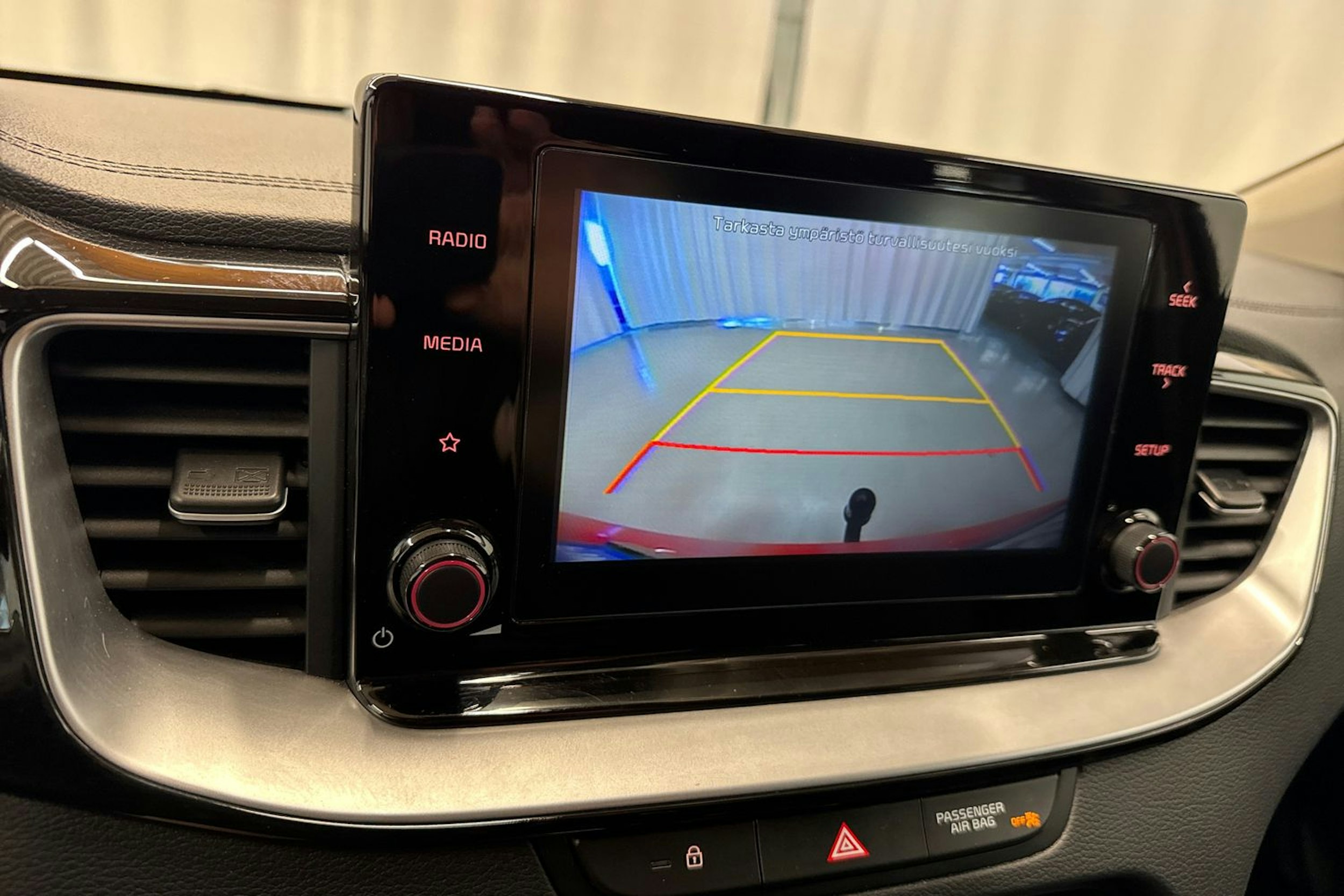 punainen Kia Ceed 2020 kuva 25.