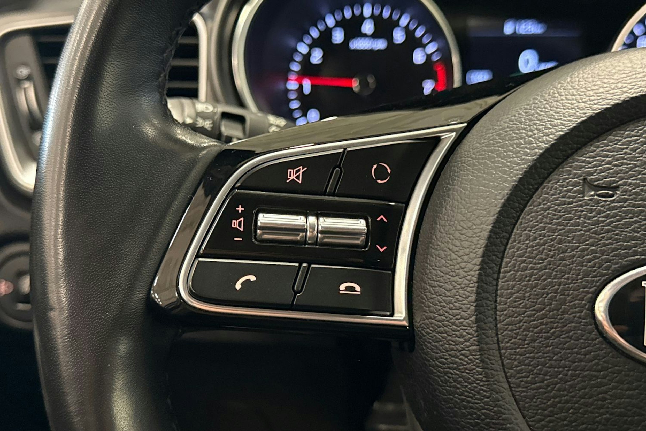 valkoinen Kia Ceed 2021 kuva 12.