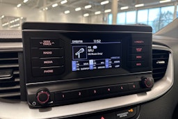 valkoinen Kia Ceed 2021 kuva 17.