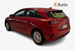Punainen Kia ceed 2021 kuva 2.