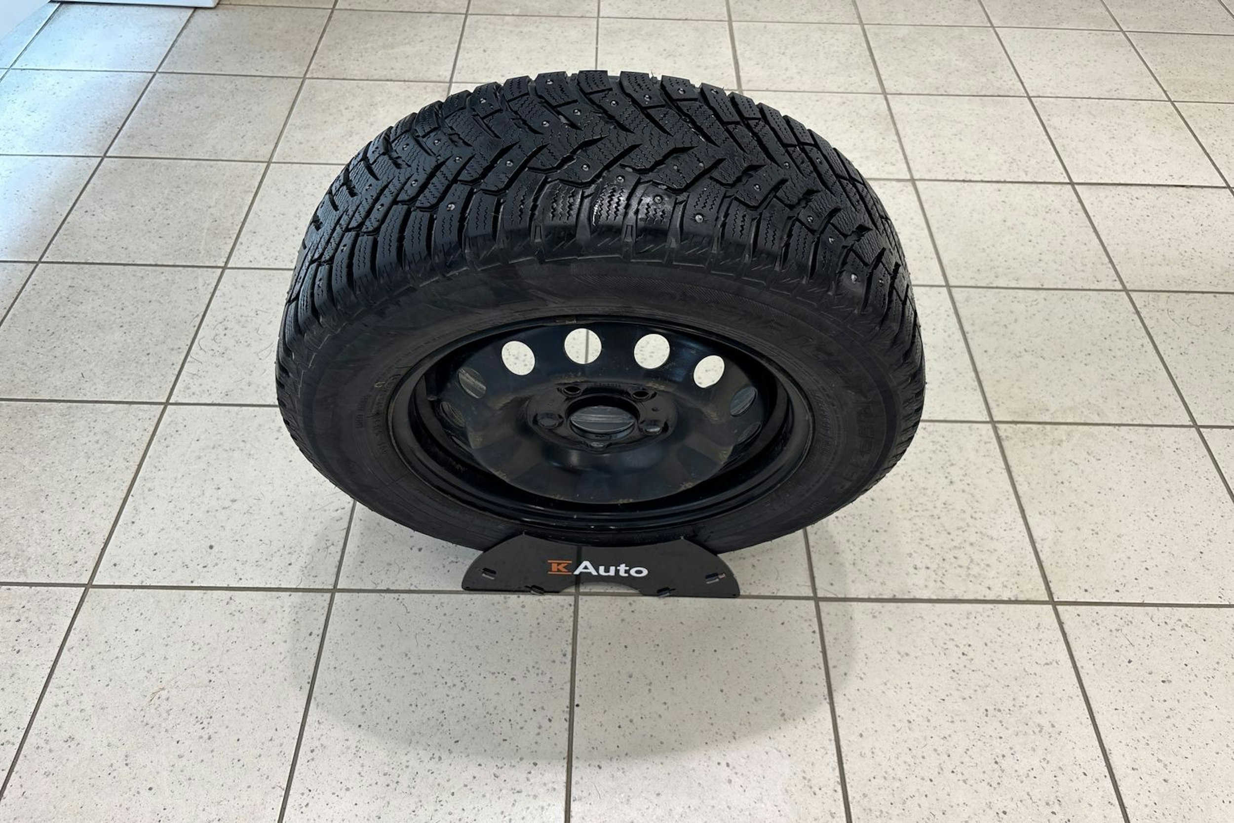 Punainen Kia ceed 2021 kuva 13.