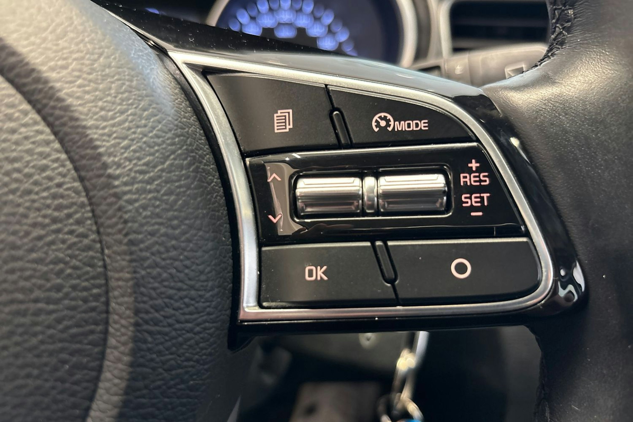 Punainen Kia ceed 2021 kuva 16.