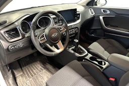 valkoinen Kia Ceed 2021 kuva 3.