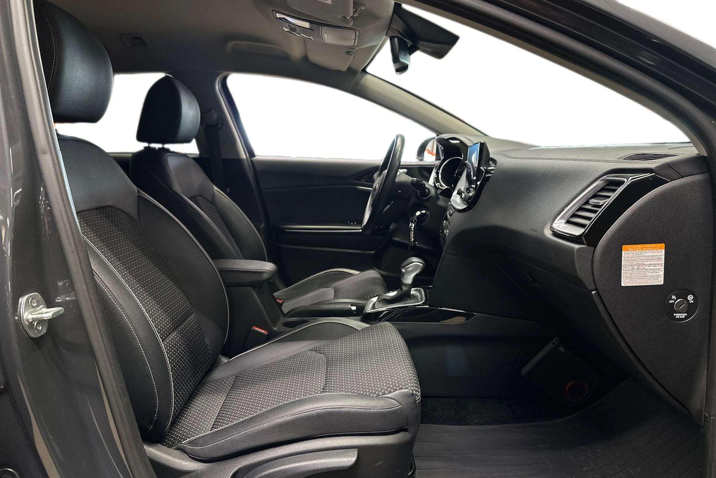 harmaa Kia Ceed 2021 kuva 12.