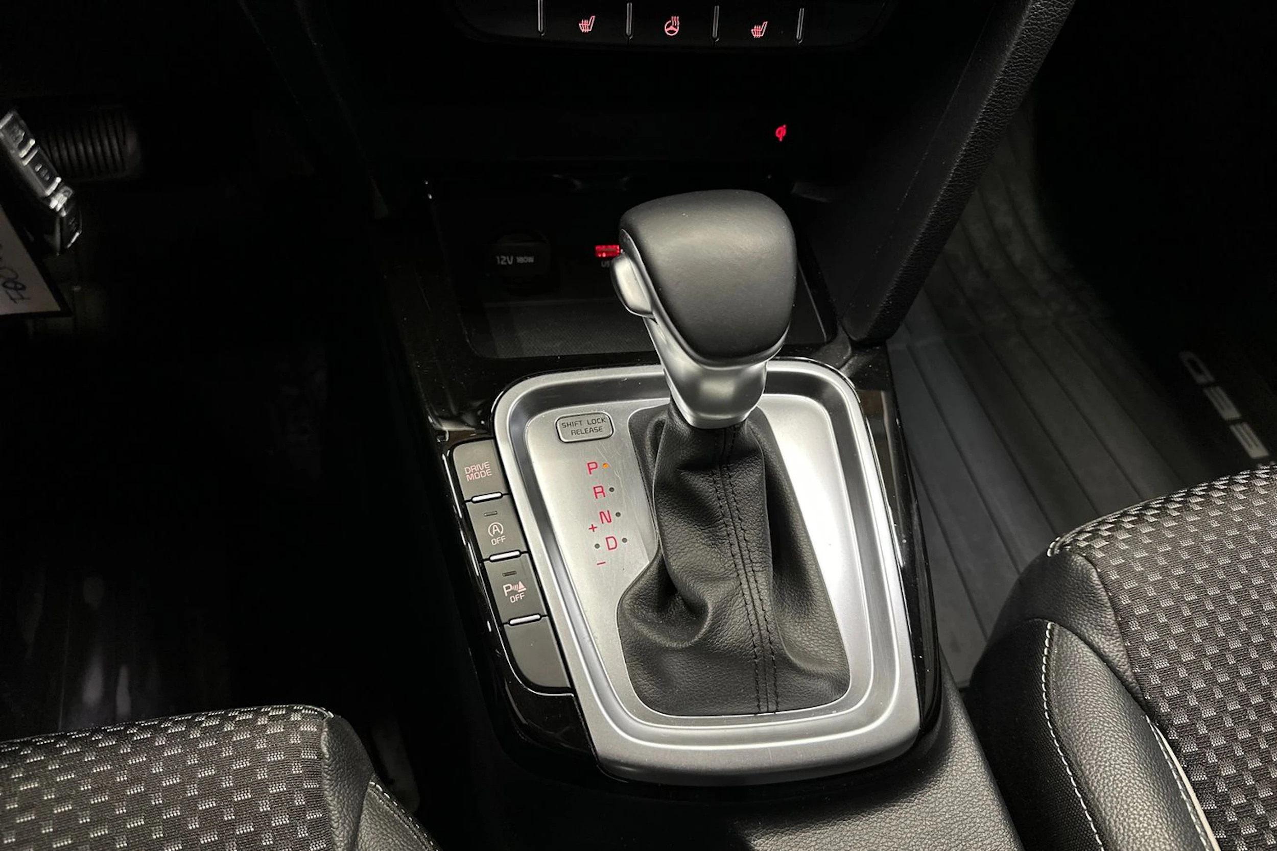 harmaa Kia Ceed 2021 kuva 22.