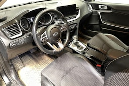 musta Kia Ceed 2021 kuva 3.