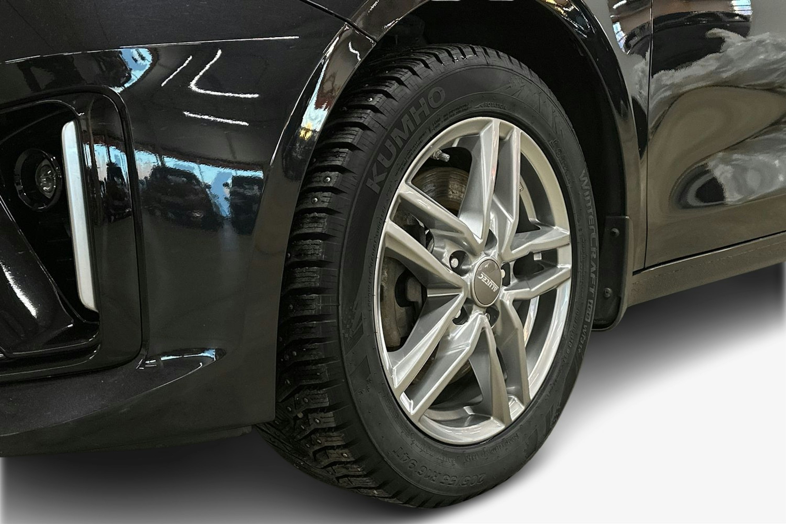 musta Kia Ceed 2021 kuva 11.