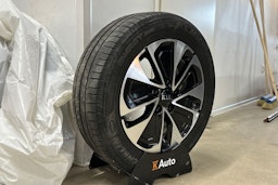 musta Kia Ceed 2021 kuva 13.