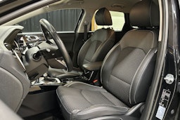 musta Kia Ceed 2021 kuva 16.