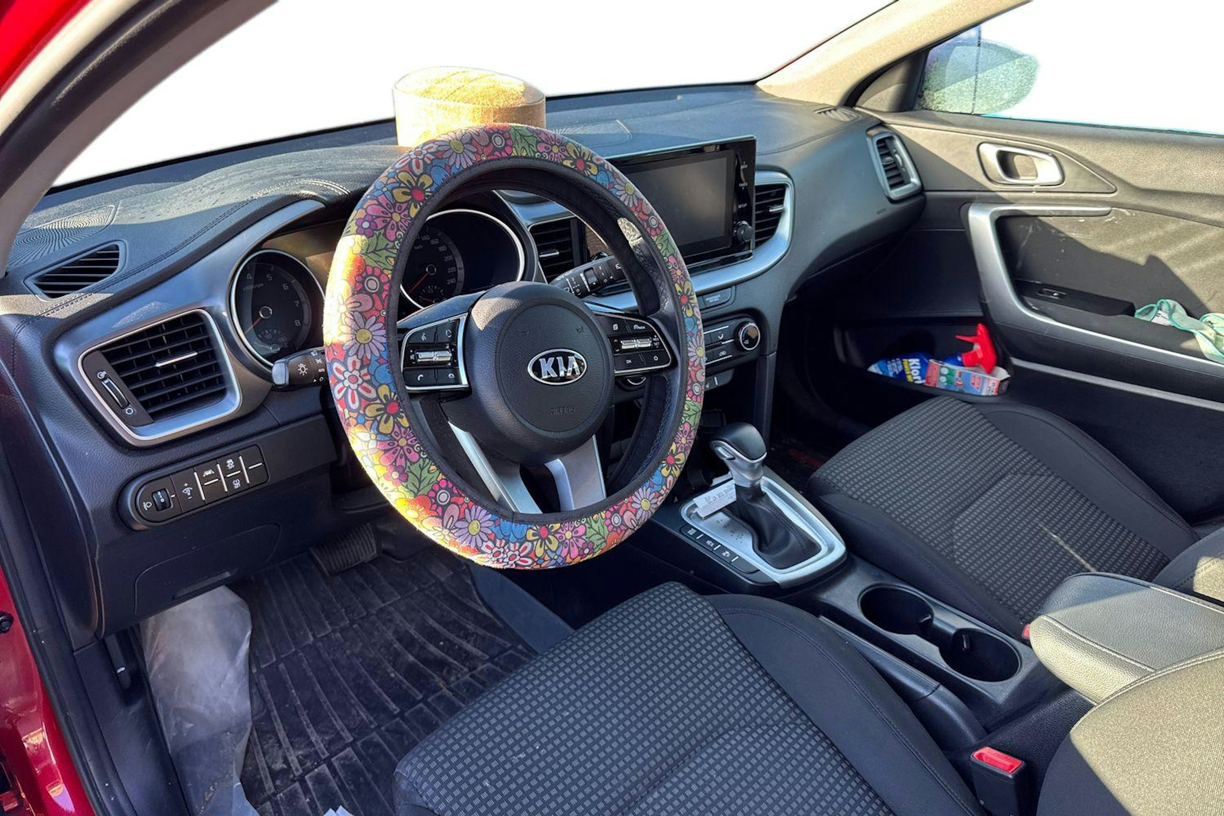 punainen Kia Ceed 2021 kuva 3.