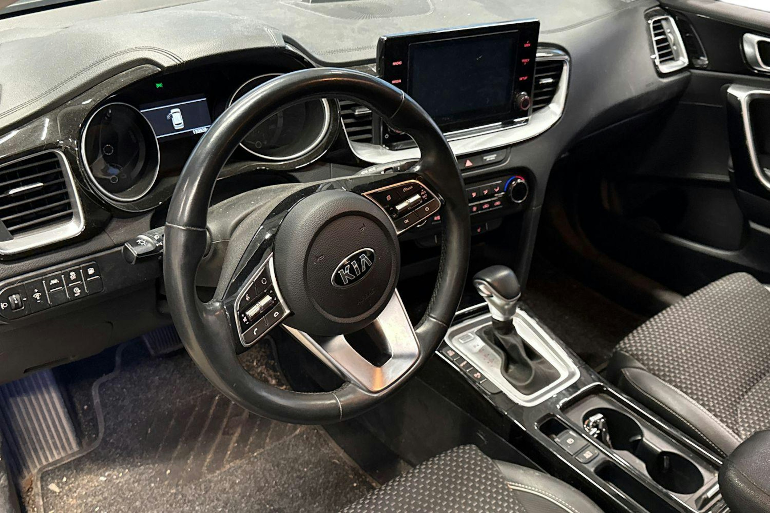 Musta Kia ceed 2021 kuva 3.