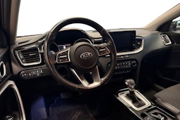 Musta Kia ceed 2021 kuva 7.