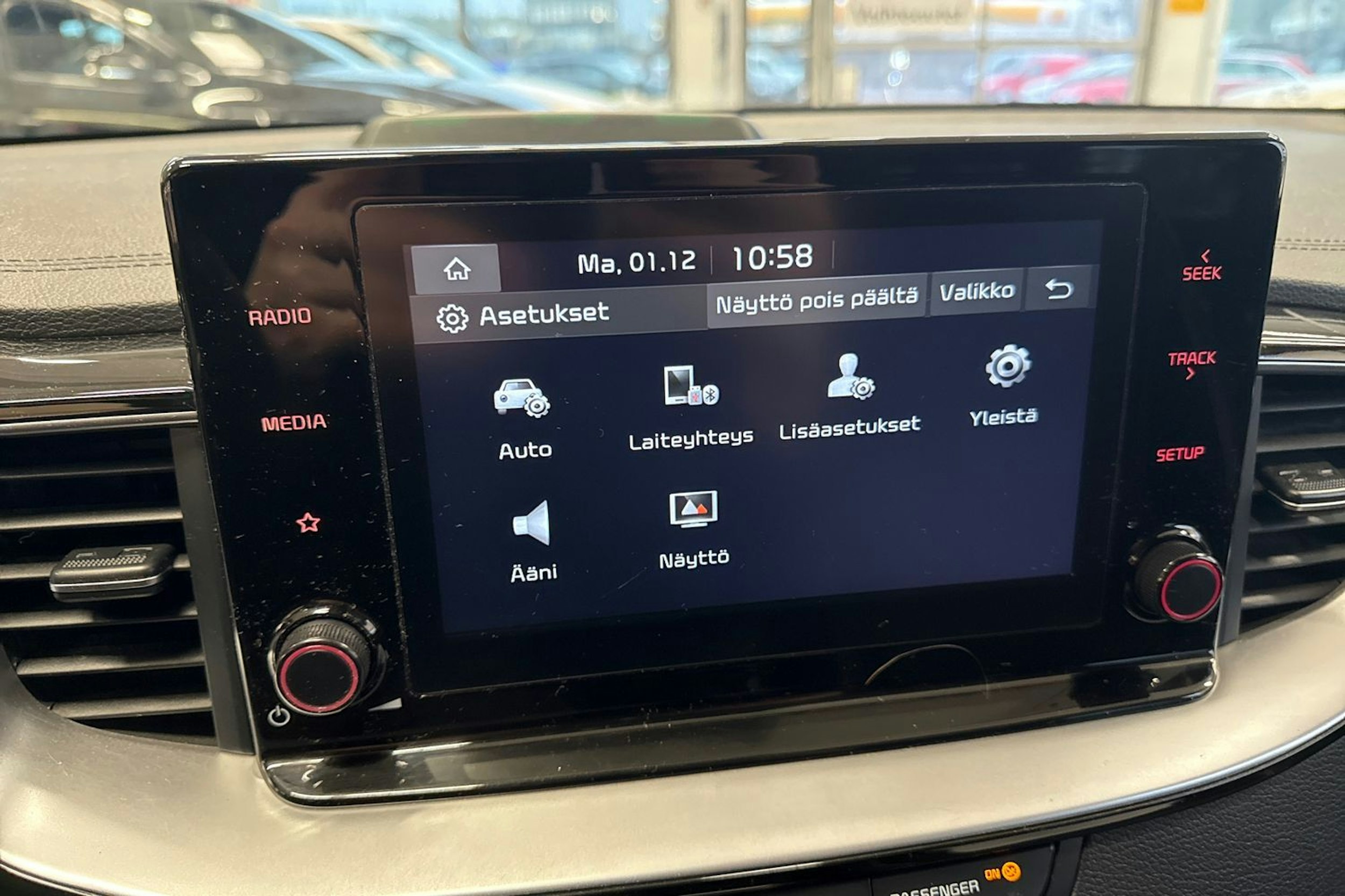 Musta Kia ceed 2021 kuva 23.