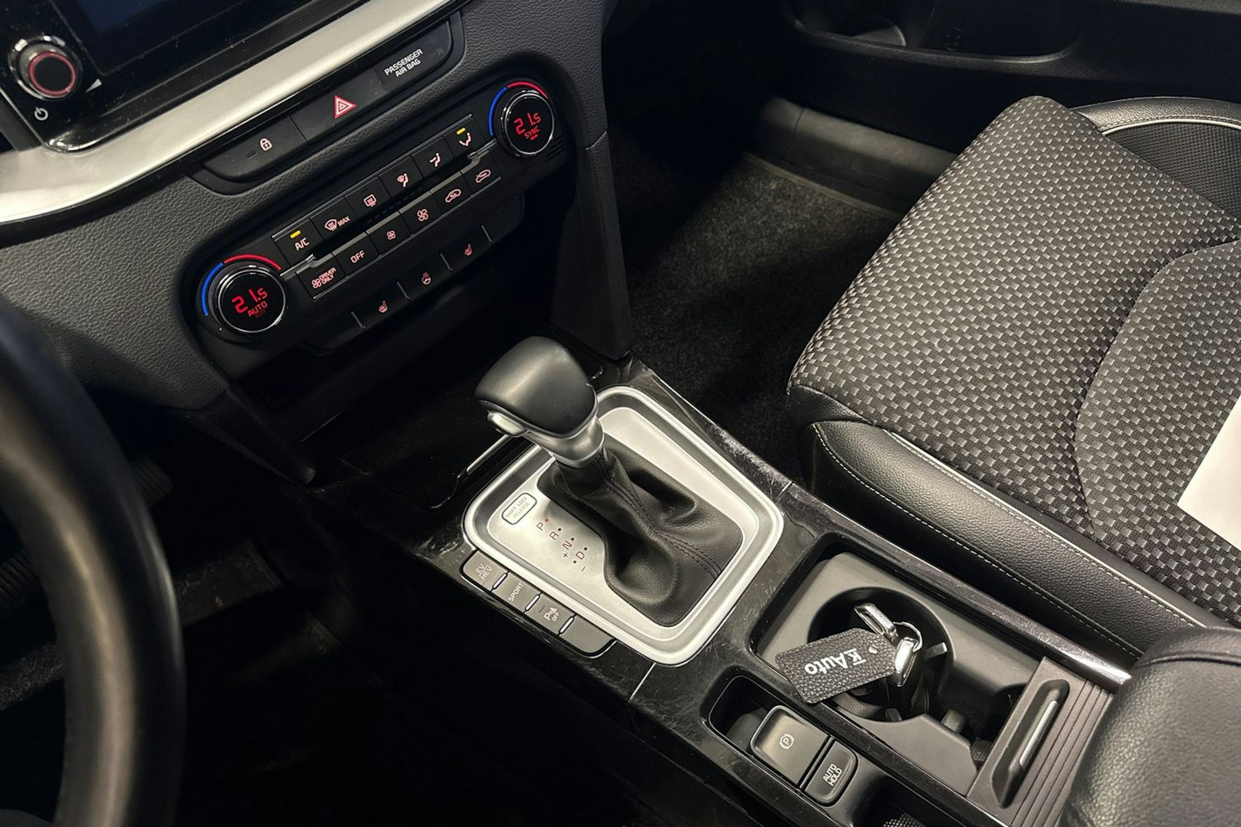 Musta Kia ceed 2021 kuva 26.