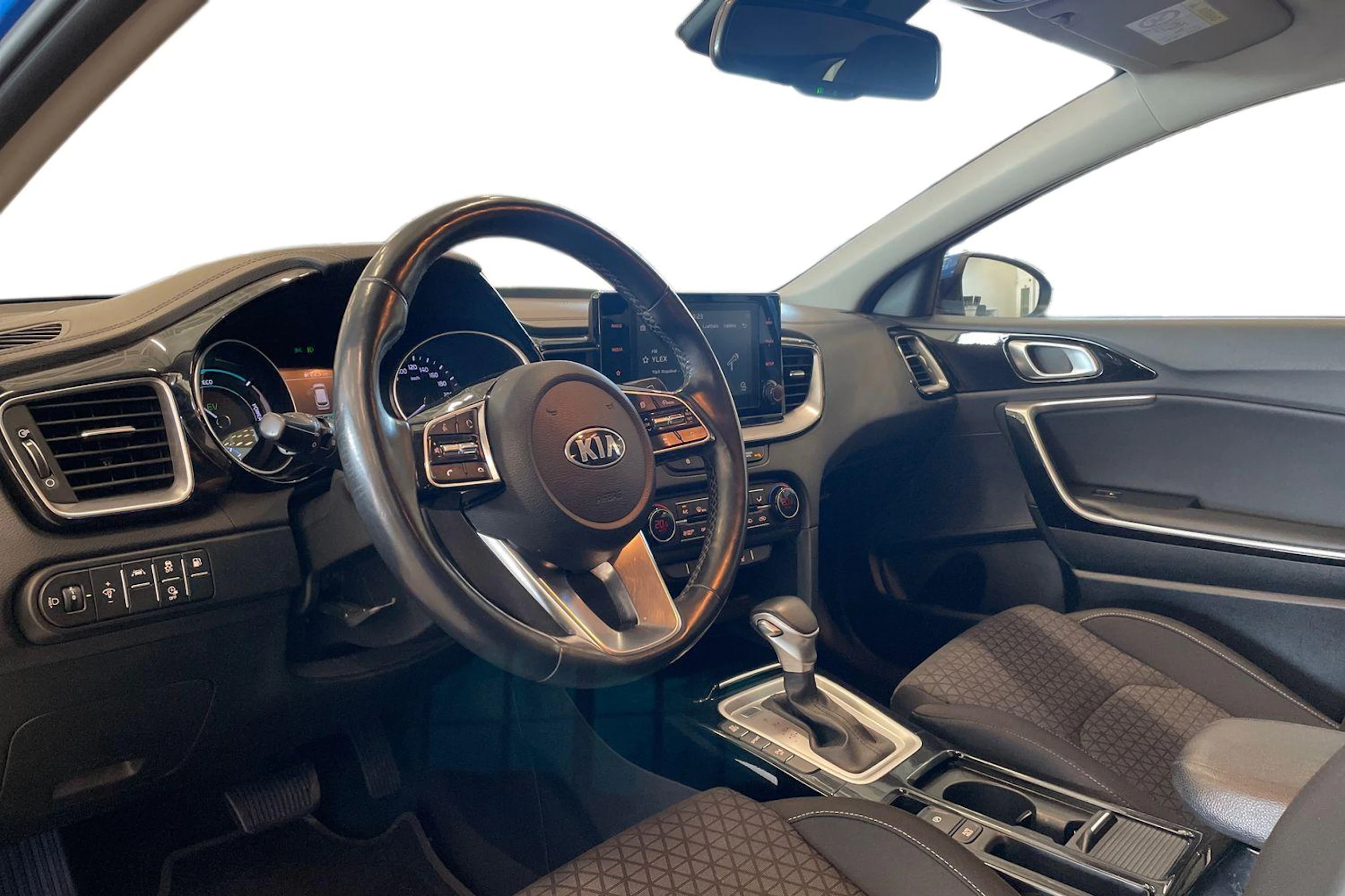 sininen Kia Ceed 2021 kuva 6.