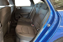 sininen Kia Ceed 2021 kuva 8.