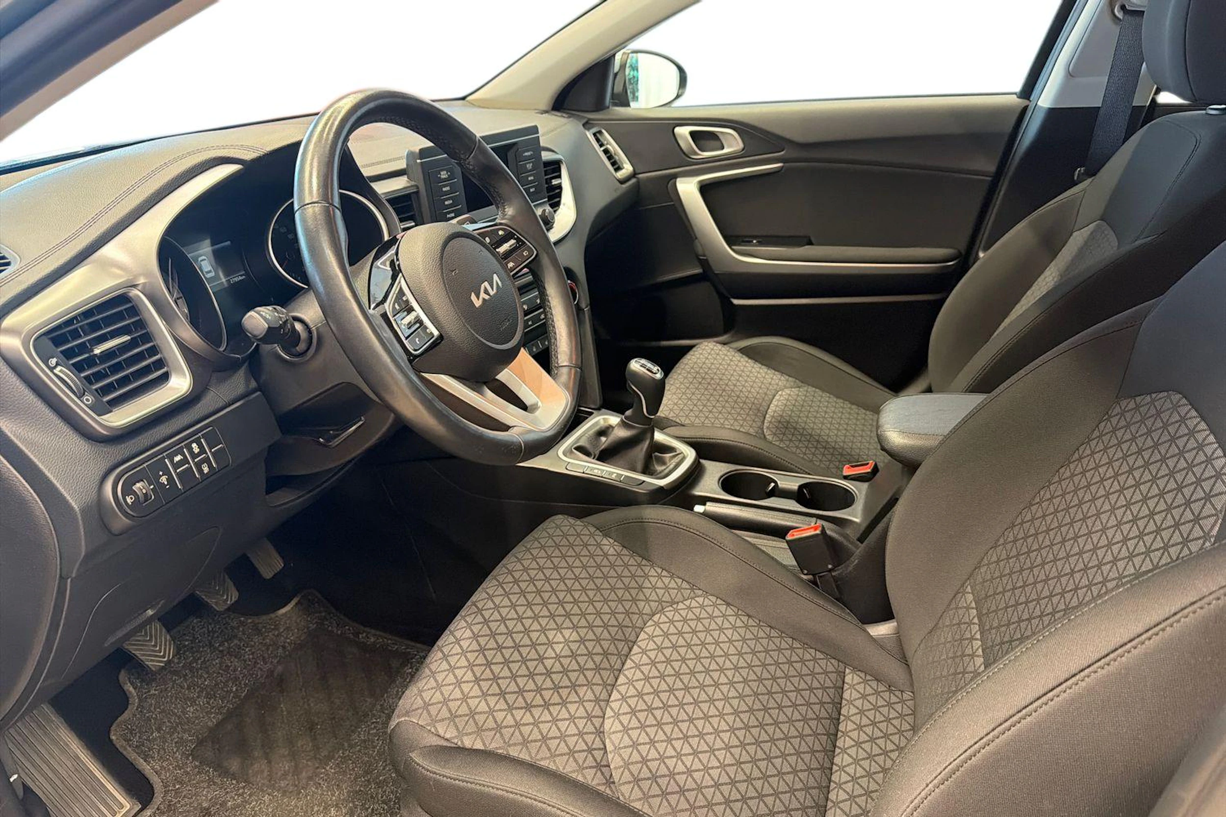 hopea Kia Ceed 2022 kuva 6.