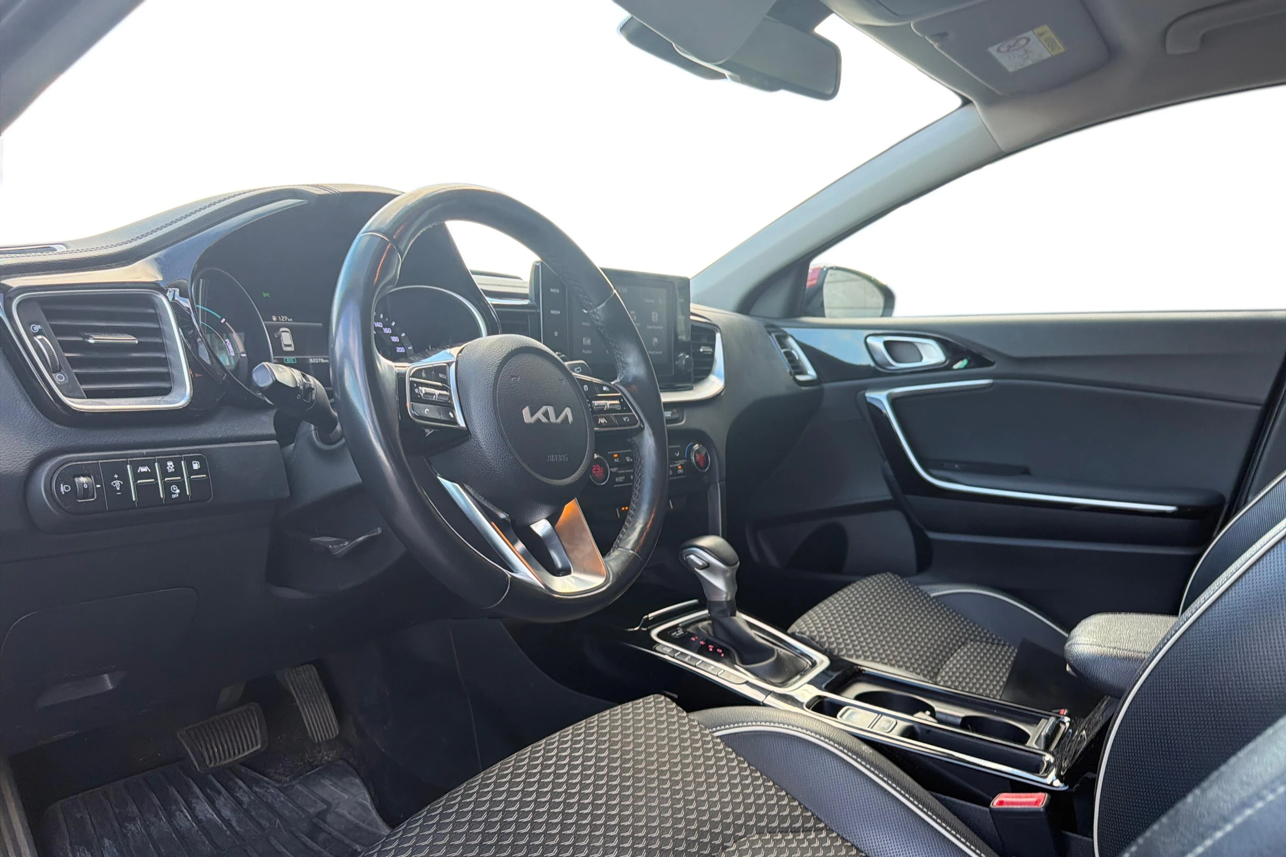 punainen Kia Ceed 2022 kuva 3.