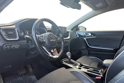punainen Kia Ceed 2022 kuva 3.