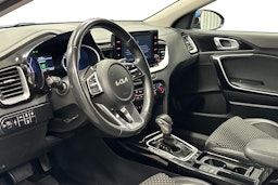 sininen Kia Ceed 2022 kuva 7.
