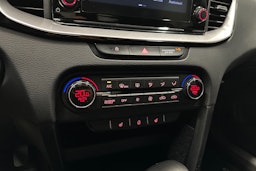 sininen Kia Ceed 2022 kuva 22.