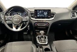 sininen Kia Ceed 2022 kuva 7.