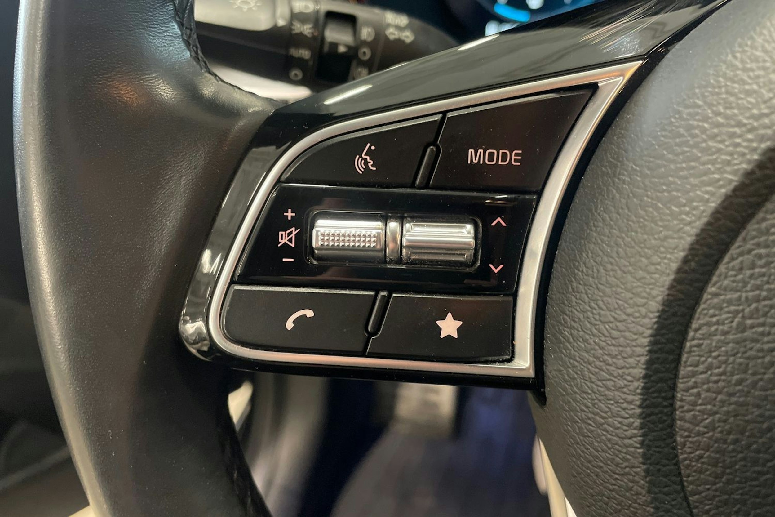 harmaa Kia Ceed 2022 kuva 15.