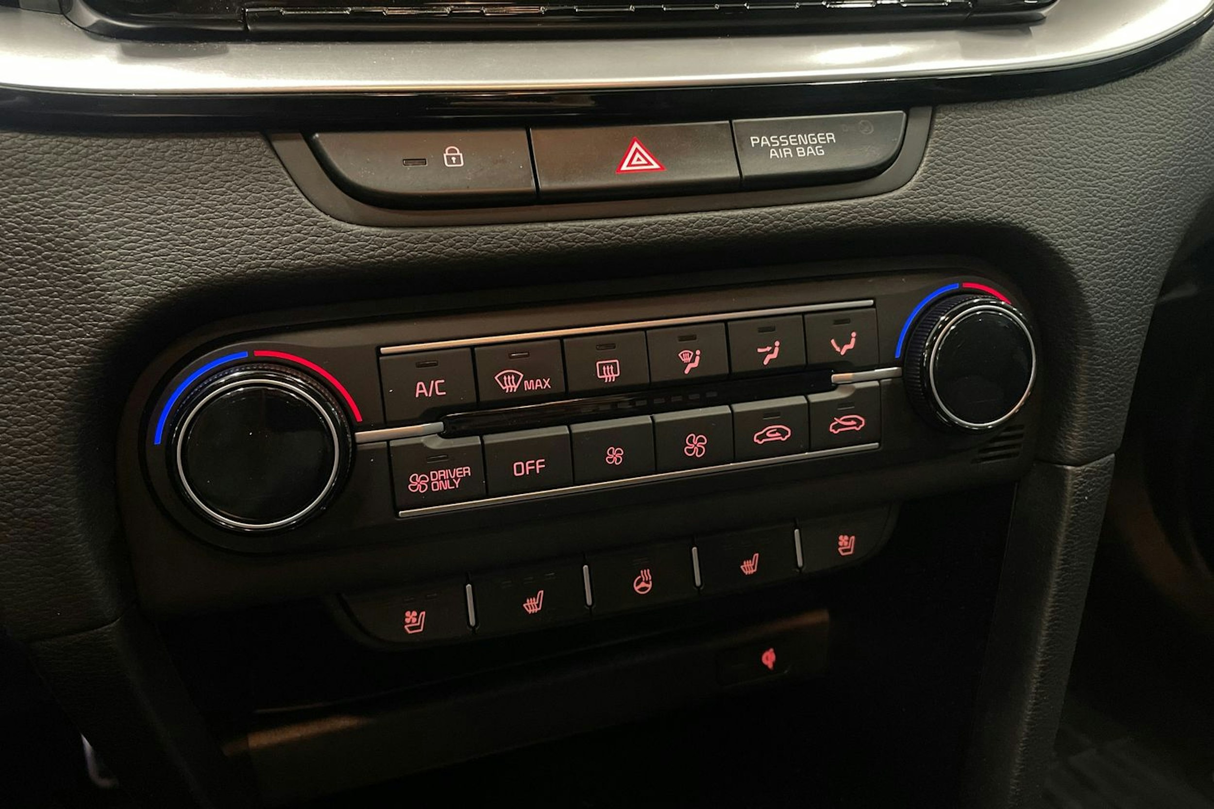 harmaa Kia Ceed 2022 kuva 24.