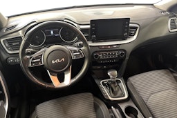 Valkoinen Kia ceed 2022 kuva 9.