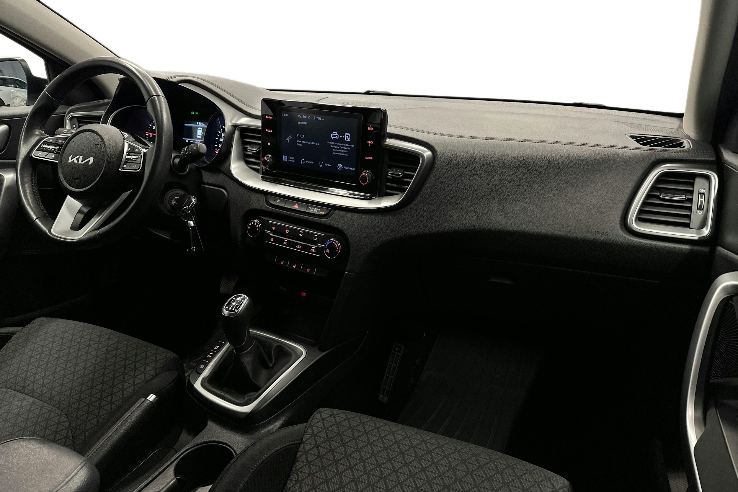 valkoinen Kia Ceed 2022 kuva 9.